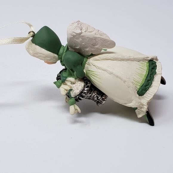 1997 Hallmark Snowdrop Angel Handcrafted Keepsake Holiday Christmas ornament. - Picture 7 of 8